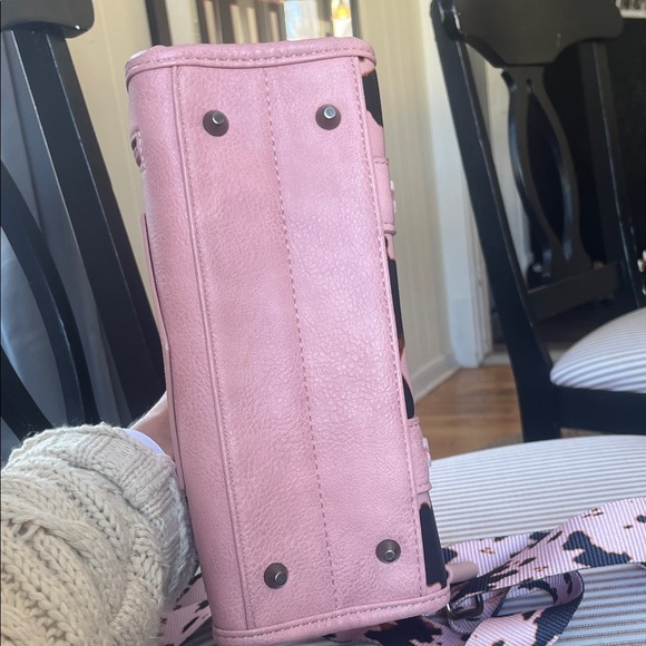 Wrangler Pink and Black Cowprint Purse - Picture 4 of 5